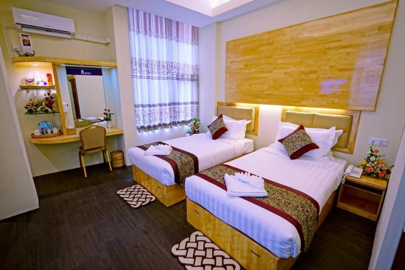 Relax Mandalay Hotel Екстер'єр фото