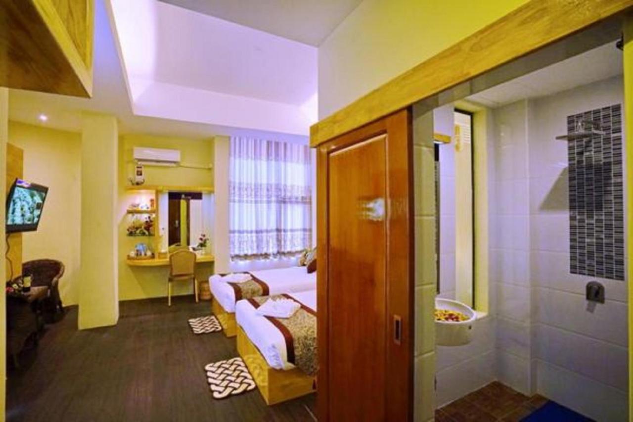 Relax Mandalay Hotel Екстер'єр фото