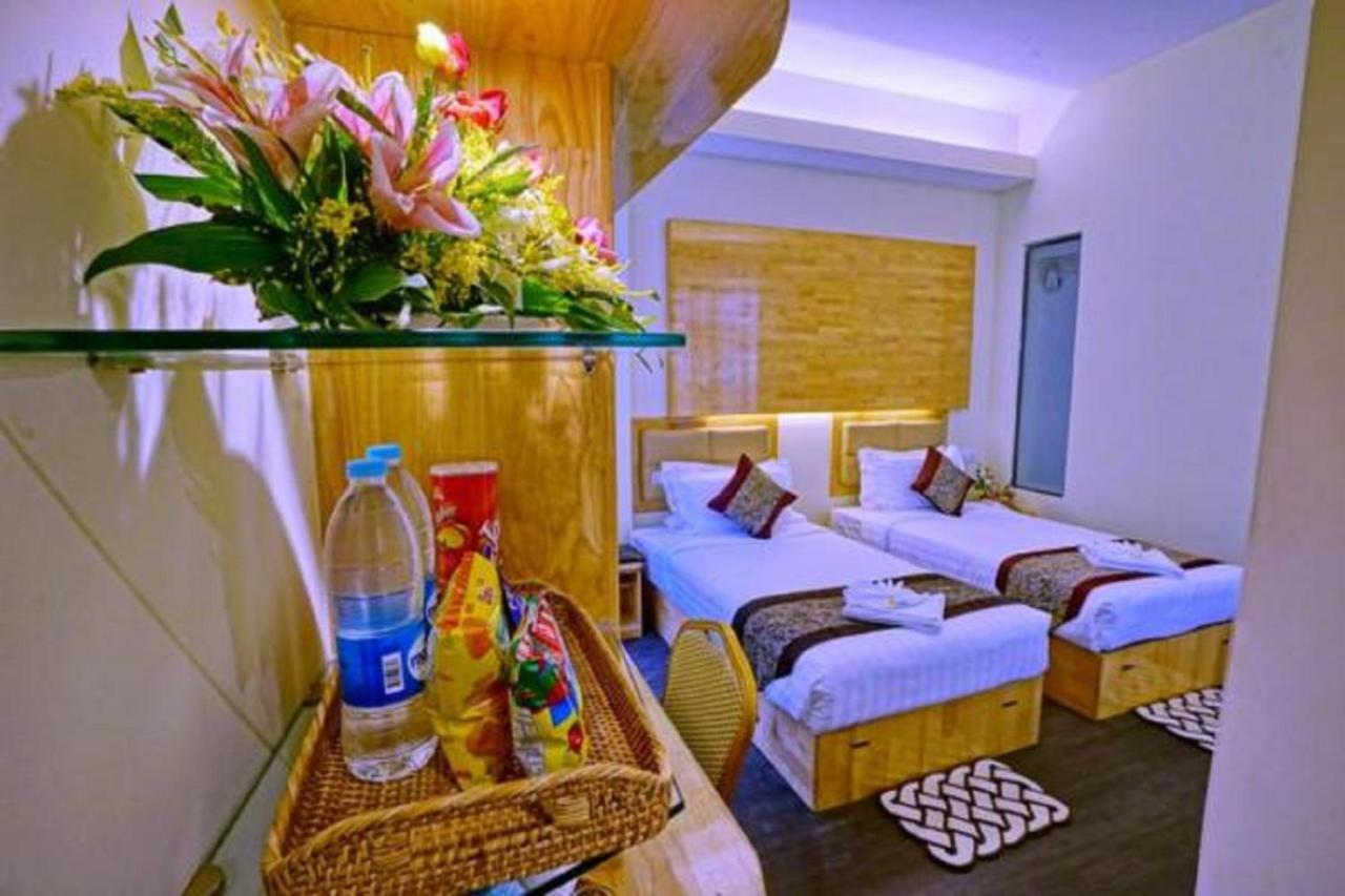 Relax Mandalay Hotel Екстер'єр фото