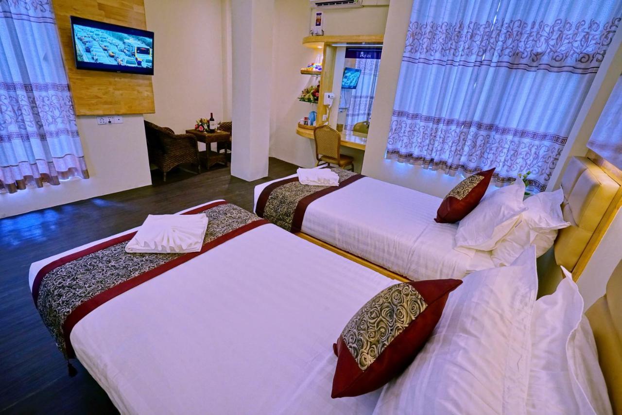 Relax Mandalay Hotel Екстер'єр фото